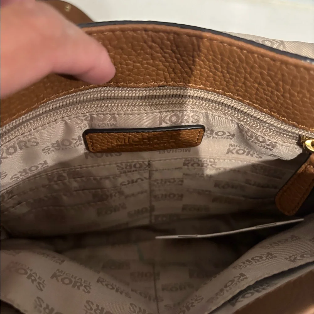 Michael Kors Tan Crossbody Bag with Gold Accents - Picture 7 of 8